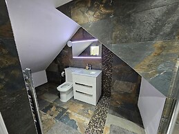 Standard Single Room - Shared