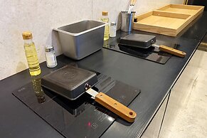 3S HOTEL DONGTAN - BUSINESS