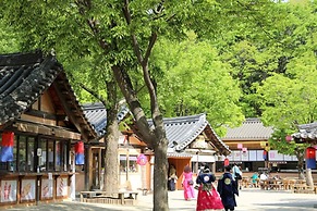3S HOTEL DONGTAN - BUSINESS