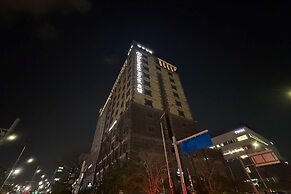 3S HOTEL DONGTAN - BUSINESS
