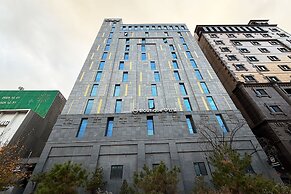 3S HOTEL DONGTAN - BUSINESS