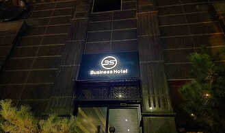 3S HOTEL DONGTAN - BUSINESS
