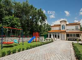Countryside Villa Tajo