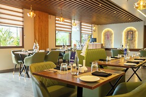 Crestorio Resort & Spa Dehradun