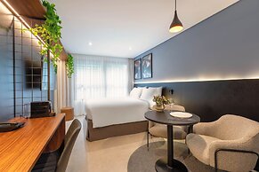 Cozzy Premium Paulista Hotel