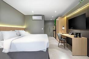 Cozzy Premium Paulista Hotel
