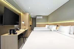 Cozzy Premium Paulista Hotel