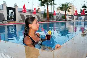 Black Royal Belek