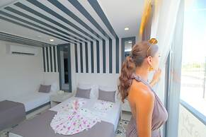 Black Royal Belek