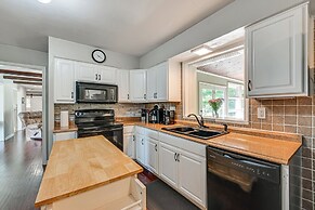 Golf Course Views & Games Galore - Vine Grove Gem!