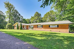 Golf Course Views & Games Galore - Vine Grove Gem!