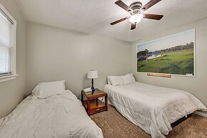 Golf Course Views & Games Galore - Vine Grove Gem!
