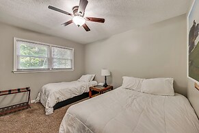 Golf Course Views & Games Galore - Vine Grove Gem!