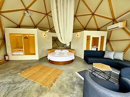 In Out Resort Glamping