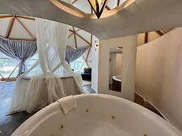 In Out Resort Glamping