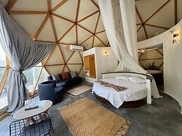 In Out Resort Glamping