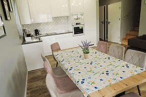 Comfortable Holiday Home for 6 People