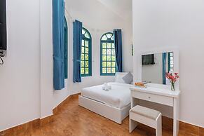 Lotus villa