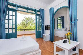 Lotus villa