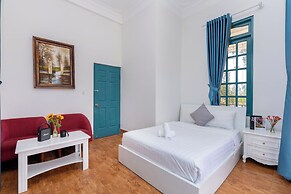 Lotus villa