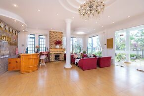 Lotus villa