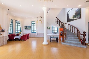 Lotus villa