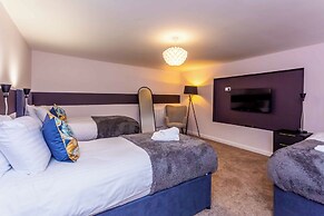 Elderberry Hall - 7 Bed