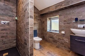 Elderberry Hall - 7 Bed