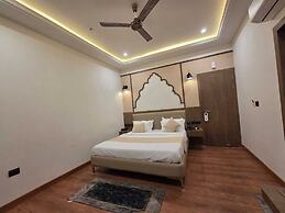 Hotel Temple City by Novelty
