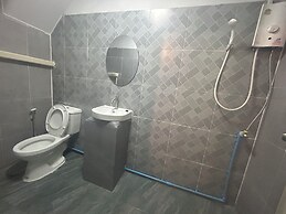 Capricorn Hostel