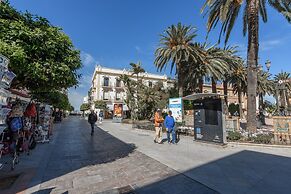 Ayamonte Central: Your Urban Oasis