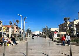 Apartment in Valras Plage With View