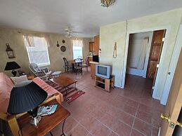 Chisos Mining Co Motel