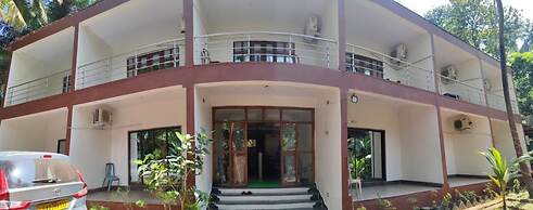 Sidhivinayak Resort Devbag Sangam Beach