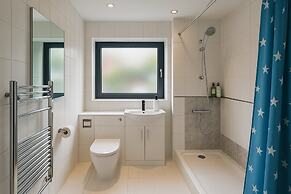 2 Bedroom Accessible Step-Free Central