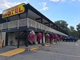 Twin Creeks Motel