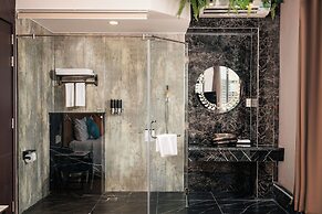 G8 Riverside Hotel Saigon