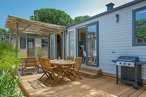 Mobile Home Near Beach
