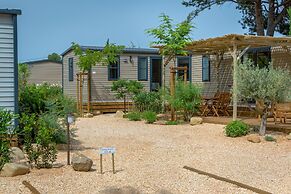 Mobile Home Near Beach