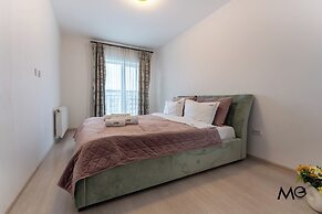 MoHost Dynamic - Modern 2BR Apartment