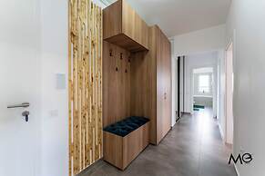 MoHost Dynamic - Modern 2BR Apartment