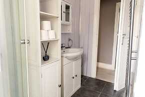 2 Bedroom Cossy Detached Property