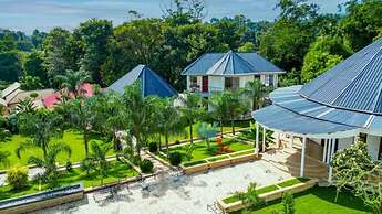 Hellen's Riverside Villas