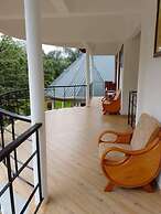 Hellen's Riverside Villas