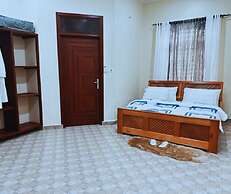 Hellen's Riverside Villas