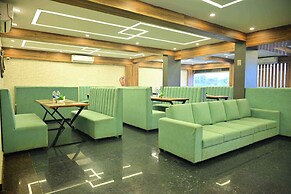 VRB HOTEL AND RESTAURANT