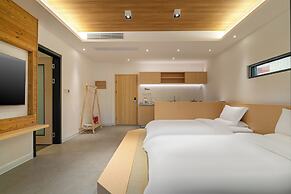 Flowing River Hot Spring Resort
