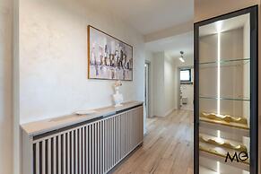 MoHost Valcom - Luxury Skyline Penthouse