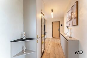 MoHost Valcom - Luxury Skyline Penthouse