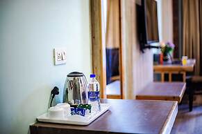 TRIBHAV Rohtang Heights Resort